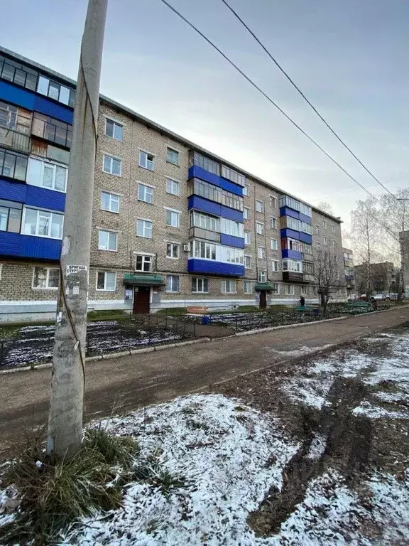 2-к кв. Башкортостан, Стерлитамак ул. Имая Насыри, 7 (40.0 м) - Фото 1