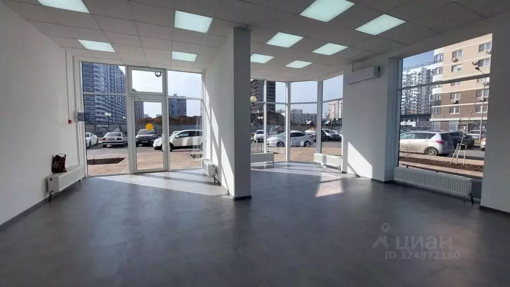 Помещение свободного назначения в Краснодарский край, Краснодар бул. ... - Фото 1