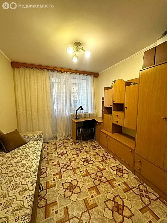 3-комнатная квартира: Евпатория, проспект Победы, 52 (68 м) - Фото 1