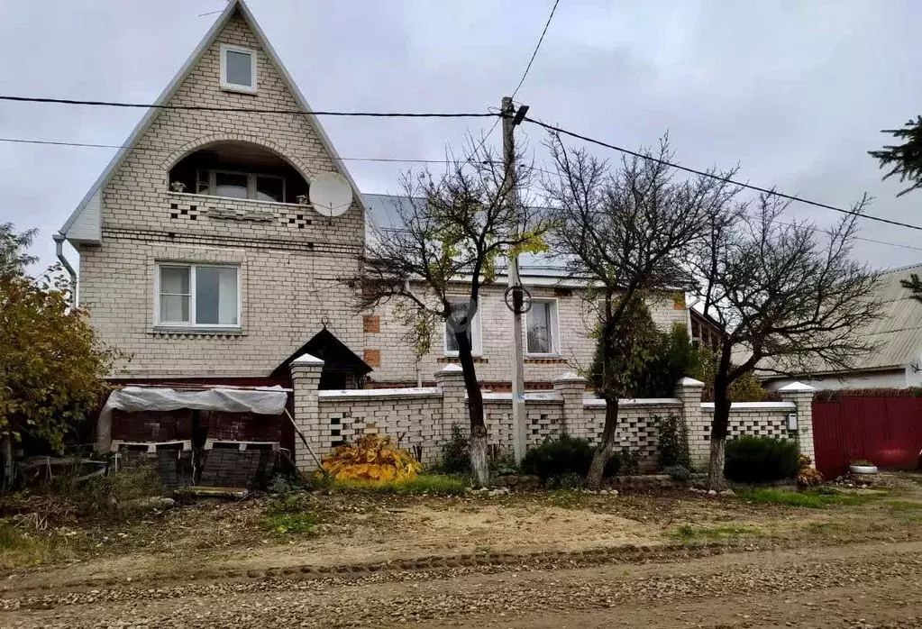 Дом в Смоленская область, Смоленск пер. 3-й Северный (170 м) - Фото 0