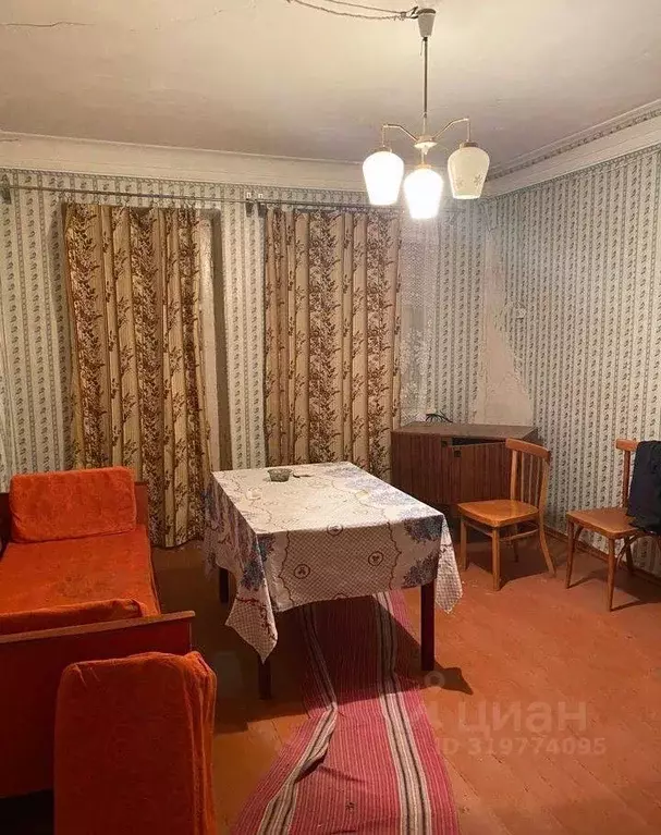 3-к кв. Ростовская область, Каменск-Шахтинский Центральная ул., 4 ... - Фото 0