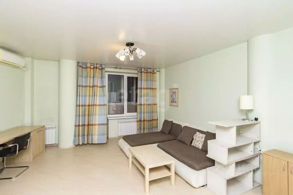 1-к кв. Тюменская область, Тюмень ул. 50 лет ВЛКСМ, 13к1 (39.4 м) - Фото 1