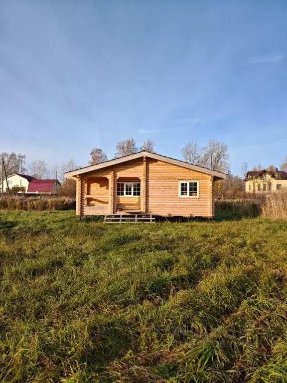 Дом в Ленинградская область, Новая Ладога Волховский район, Рыбацкий ... - Фото 1