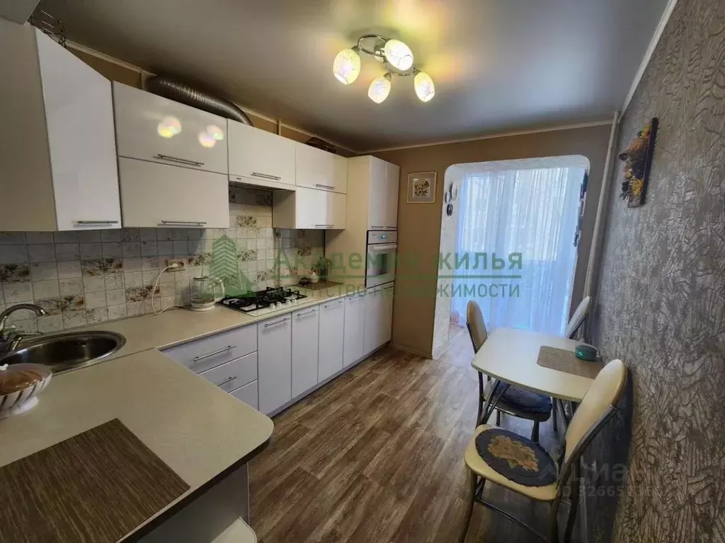 3-к кв. Саратовская область, Саратов ул. Имени Карла Маркса, 32/40 ... - Фото 1