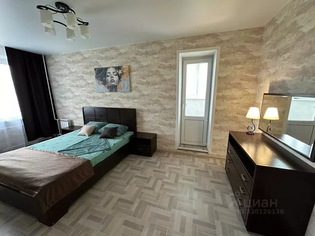 3-к кв. Липецкая область, Липецк ул. М.И. Неделина, 12 (80.0 м) - Фото 1