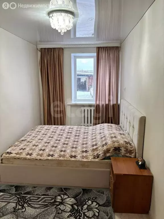 3-комнатная квартира: Увельский, улица 60 лет Октября, 4 (58.4 м) - Фото 1