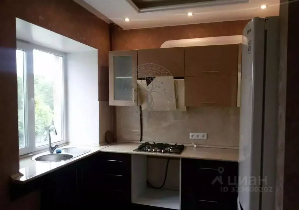 2-к кв. Свердловская область, Екатеринбург ул. Учителей, 7 (44.6 м) - Фото 1