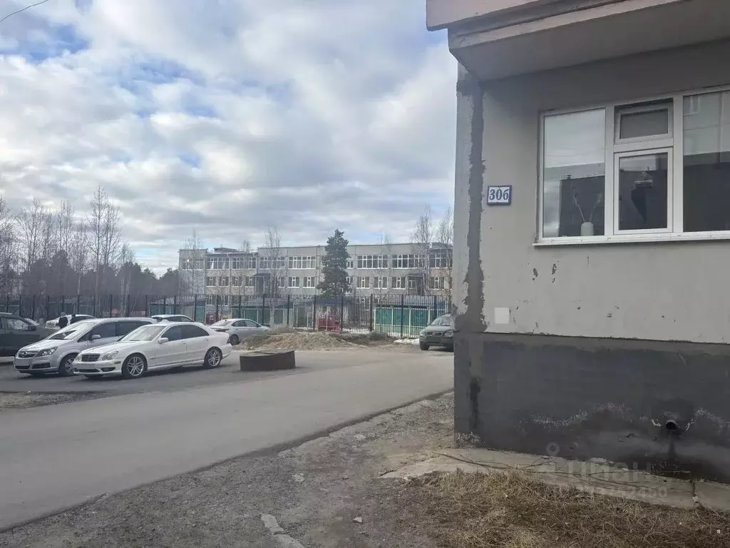 2-к кв. Ямало-Ненецкий АО, Ноябрьск ул. Владимира Высоцкого, 30Б (78.7 ... - Фото 2