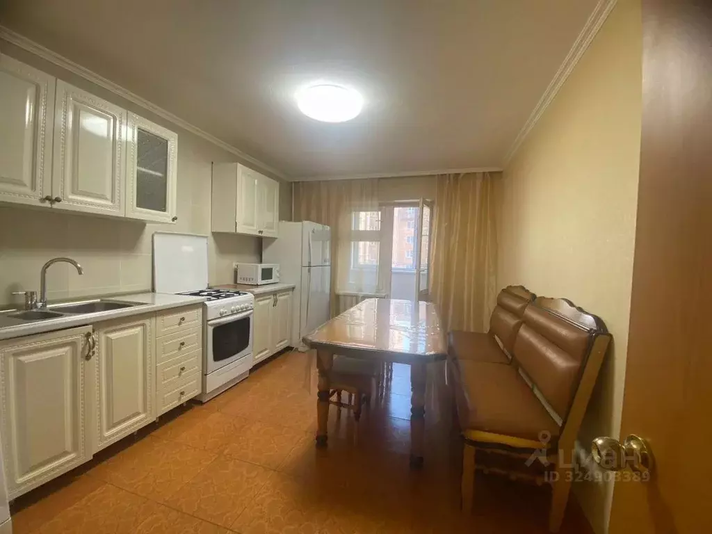 2-к кв. Северная Осетия, Владикавказ ул. Международная, 2 (78.0 м) - Фото 1