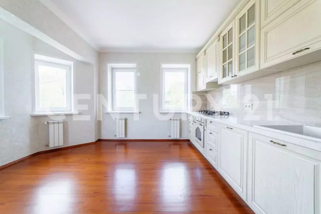 Коттедж в Чувашия, Чебоксары ул. Лебедева, 42 (242 м) - Фото 1