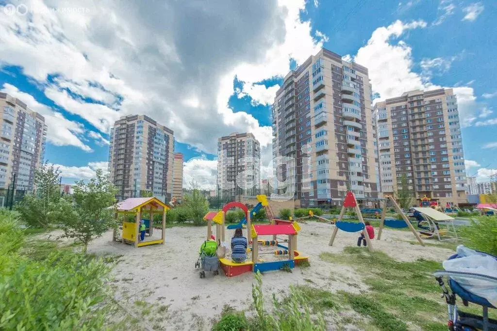 1-комнатная квартира: Тюмень, улица Станислава Карнацевича, 6 (42.5 м) - Фото 2