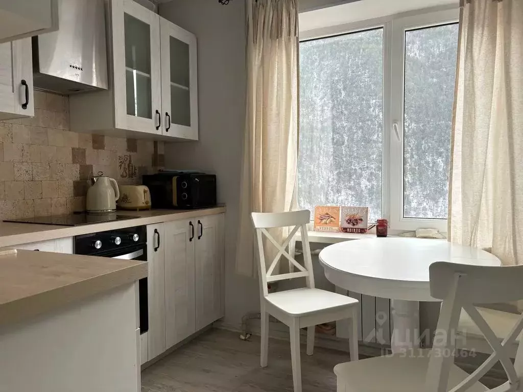 2-к кв. Кабардино-Балкария, Эльбрусский район, с. Нейтрино ул. ... - Фото 2