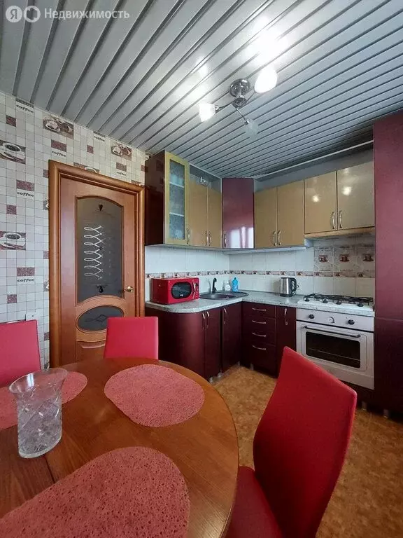 2-комнатная квартира: Псков, Коммунальная улица, 75 (49.4 м) - Фото 1