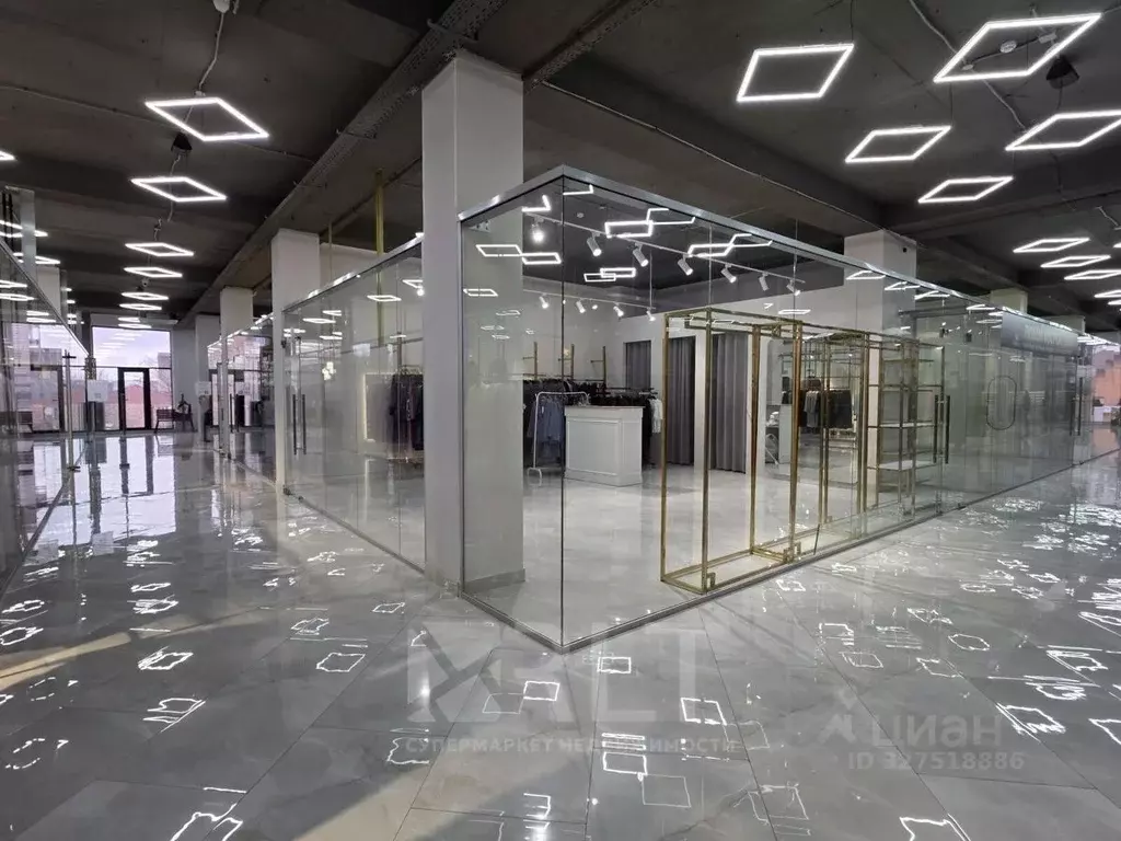 Торговая площадь в Дагестан, Махачкала ул. Коркмасова, 28 (50 м) - Фото 1