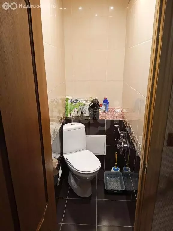 3-комнатная квартира: Омск, микрорайон Городок Нефтяников, улица ... - Фото 2