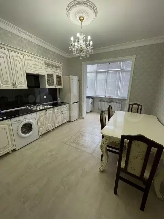 2-к. квартира, 80 м, 9/17 эт. - Фото 1
