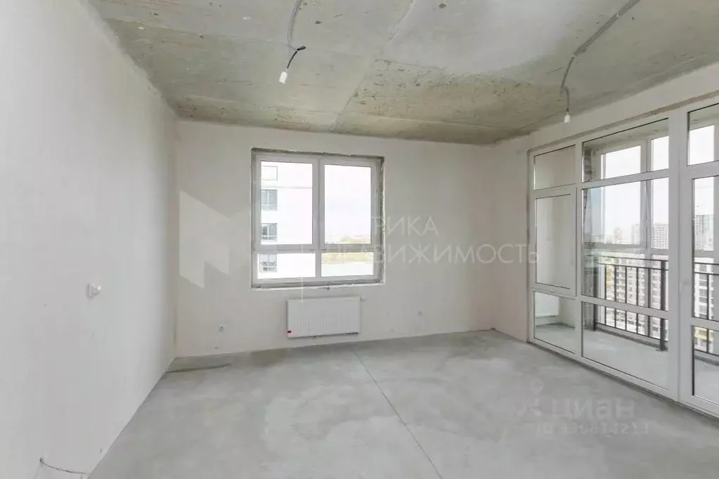 2-к кв. Тюменская область, Тюмень ул. Евгения Войнова, 7 (76.2 м) - Фото 1