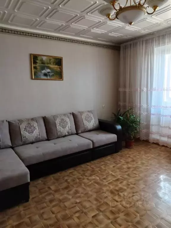 4-к кв. Омская область, Омск ул. Арнольда Нейбута, 96/2 (92.4 м) - Фото 0