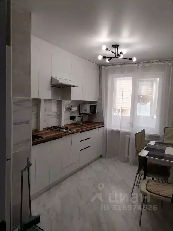 3-к кв. Крым, Симферополь ул. Залесская, 76А (59.0 м) - Фото 1
