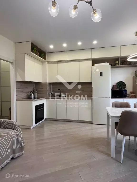 Продаётся 2-к квартира, 62 м - Фото 0