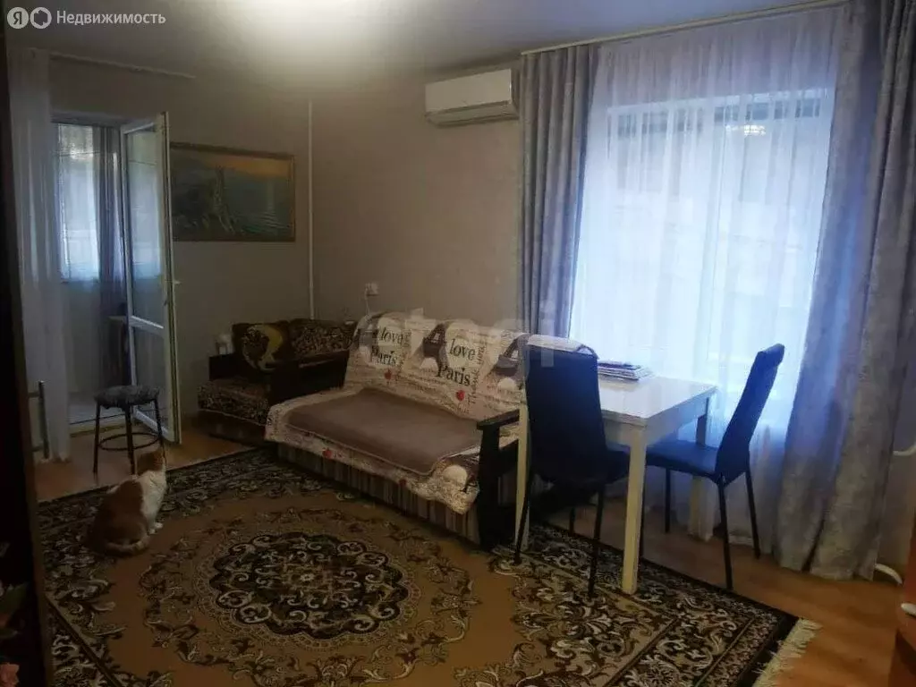 2-комнатная квартира: Ялта, Красноармейская улица, 44А (50 м) - Фото 2