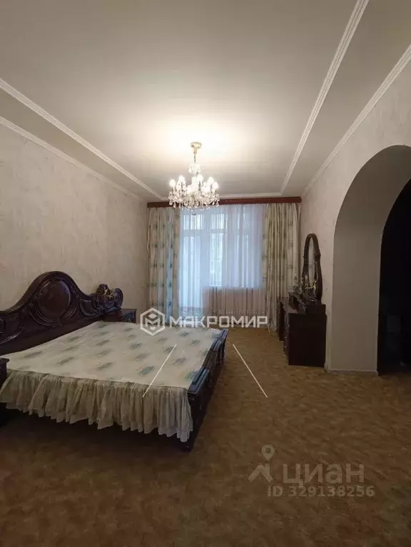 2-к кв. Брянская область, Брянск Харьковская ул., 4 (73.4 м) - Фото 1