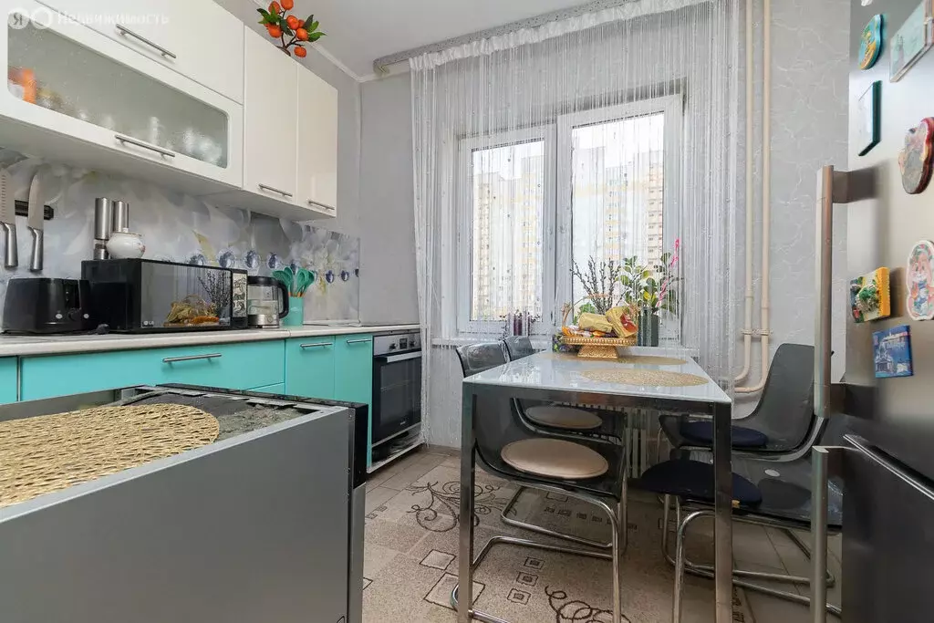 2-комнатная квартира: Омск, Волгоградская улица, 42 (52.4 м) - Фото 0