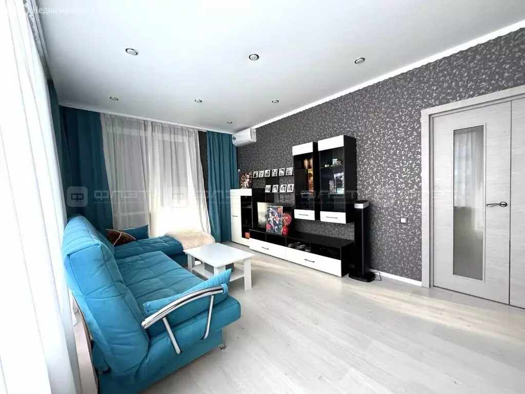 2-комнатная квартира: Казань, Комсомольская улица, 2 (59.5 м) - Фото 1