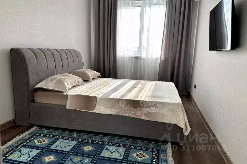 2-к кв. Дагестан, Махачкала ул. Времена Года, 1 (75.0 м) - Фото 1