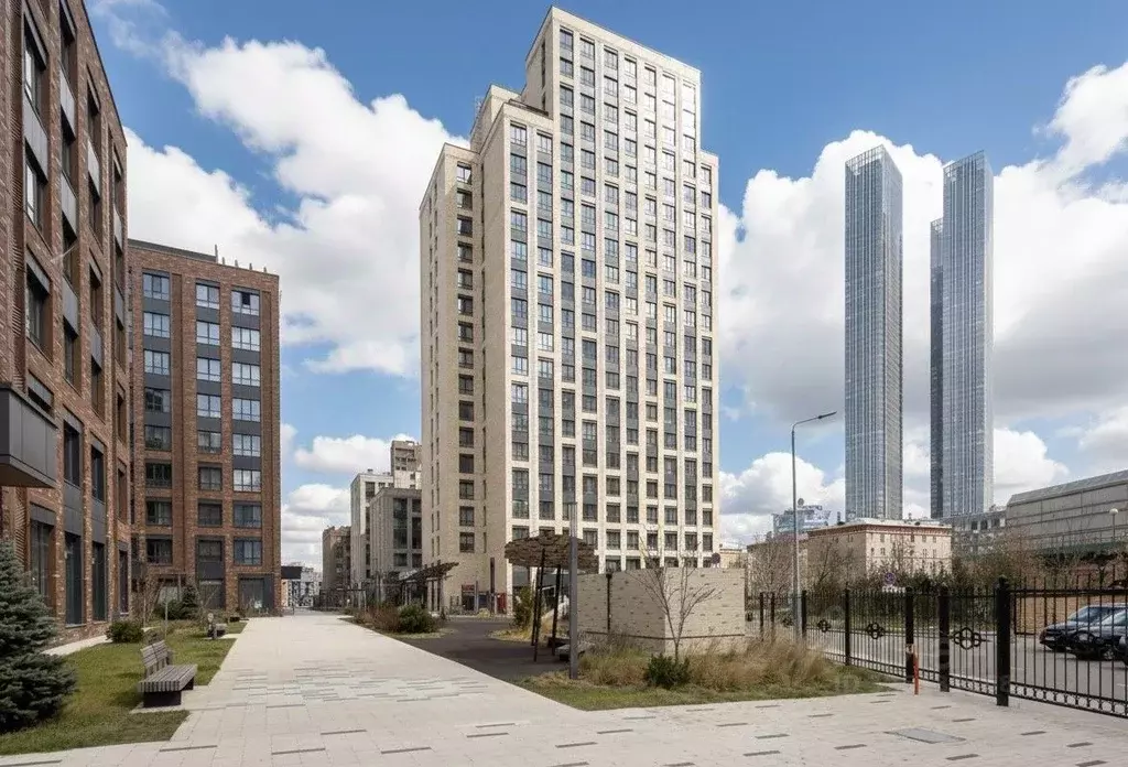 5-к кв. Москва Мантулинская ул., 9к5 (251.26 м) - Фото 1