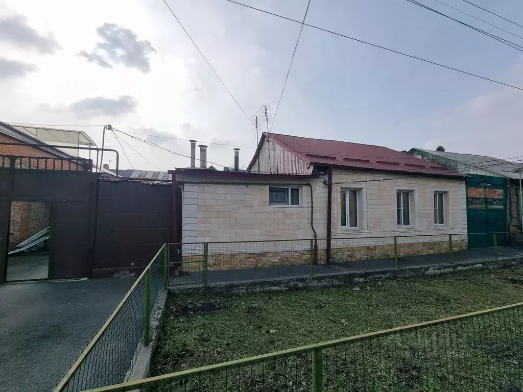 Дом в Северная Осетия, Владикавказ ул. Щорса, 103 (42 м) - Фото 0