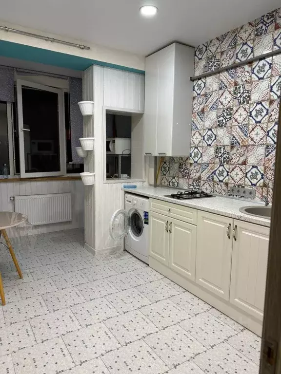 1-к кв. Крым, Симферополь ул. Железнодорожная (40.0 м) - Фото 1