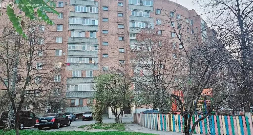 3-комнатная квартира: Владикавказ, улица Генерала Дзусова, 22 (62.7 м) - Фото 1