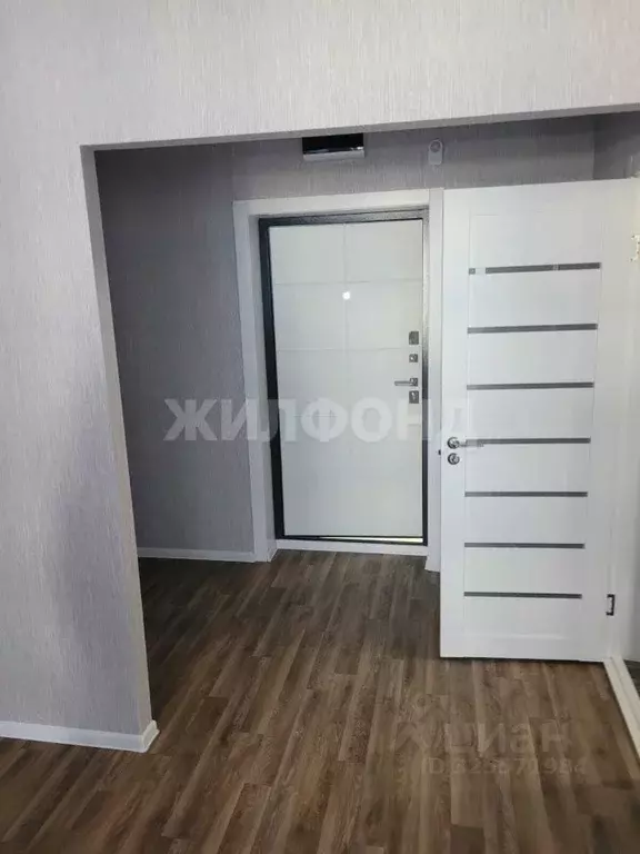 Студия Новосибирская область, Новосибирск Тайгинская ул., 37 (27.0 м) - Фото 2