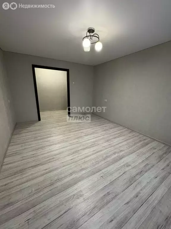 2-комнатная квартира: Октябрьский, Комсомольская улица, 20Б (47.2 м) - Фото 1