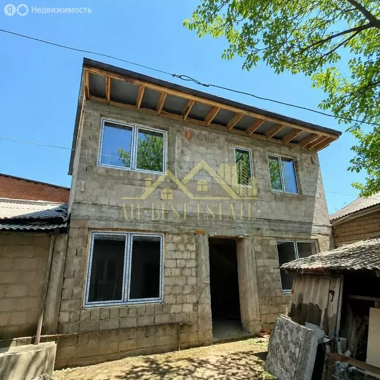 Дом в Владикавказ, улица Гаппо Баева, 15 (120 м) - Фото 1