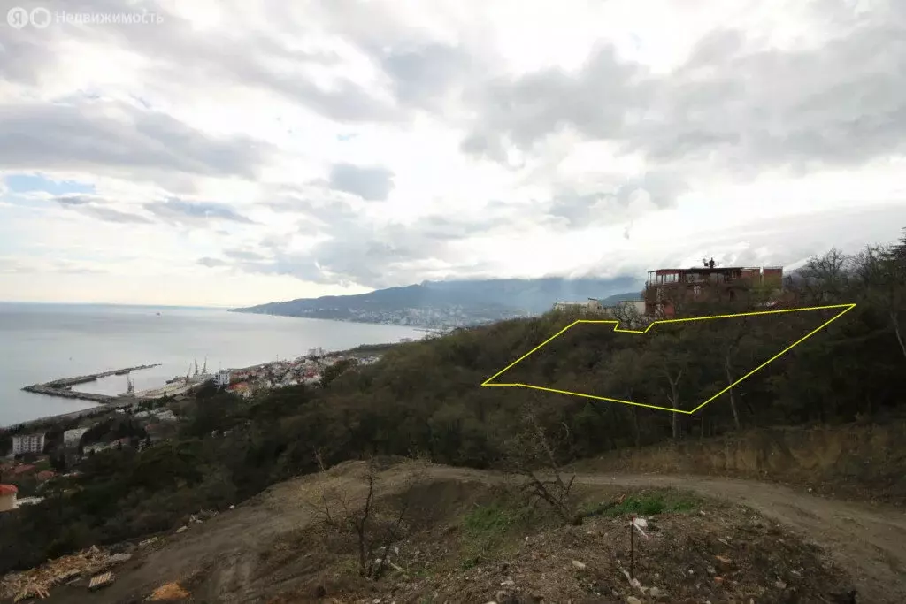 Участок в Республика Крым, муниципальный округ Ялта, посёлок ... - Фото 1