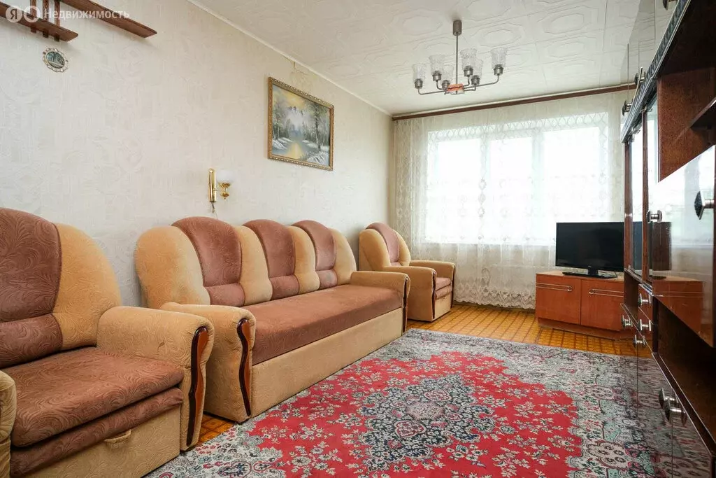 3-комнатная квартира: Казань, улица Побежимова, 46 (66.3 м) - Фото 0