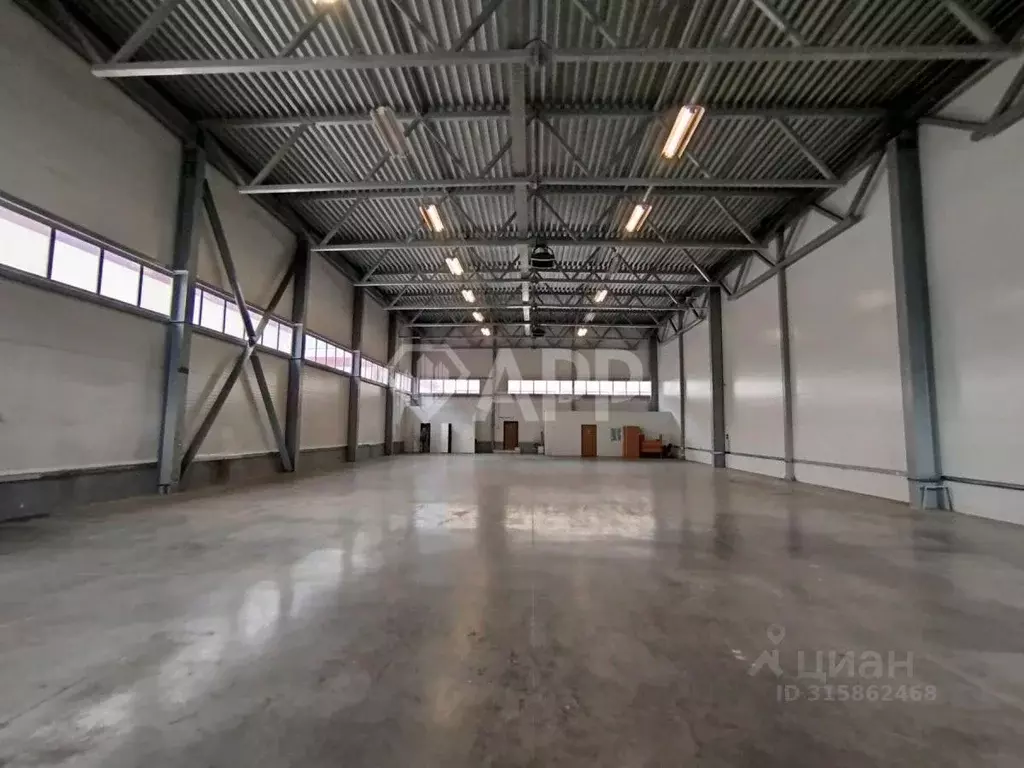 Склад в Татарстан, Набережные Челны просп. КАМАЗа, 22/1 (670 м) - Фото 1