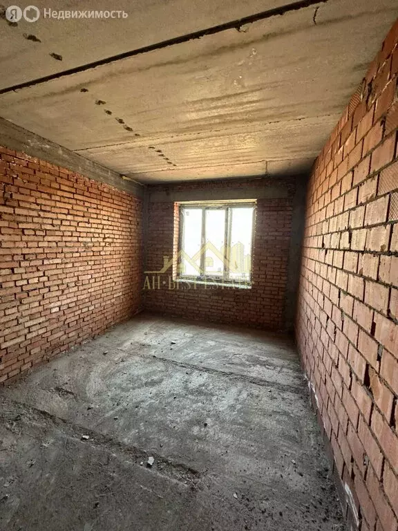 3-комнатная квартира: Владикавказ, улица Генерала Дзусова, 16В (85 м) - Фото 1