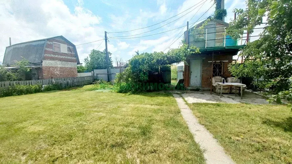 Дом в Саратовская область, Балаковский район, Натальинское ... - Фото 0
