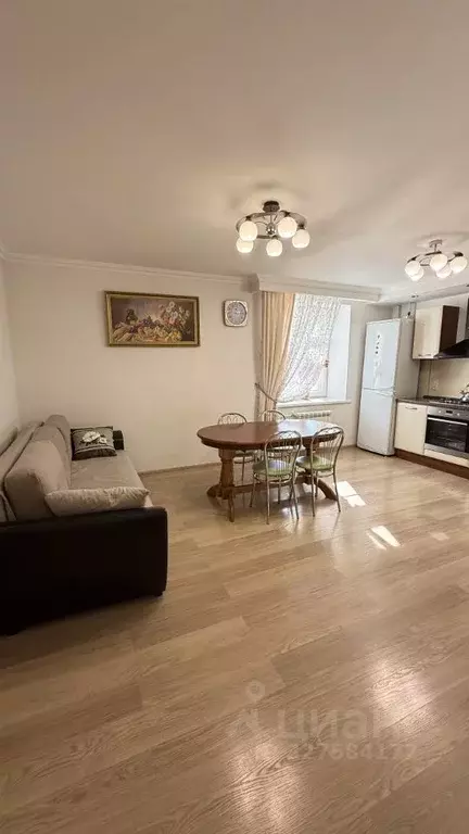 2-к кв. Татарстан, Казань ул. Зур Урам, 42 (76.0 м) - Фото 1