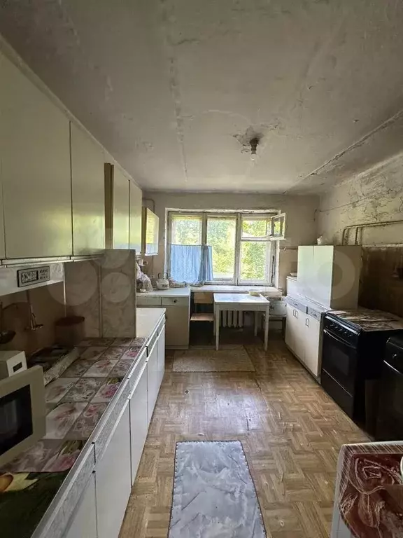 Комната 13 м в 6-к, 2/2 эт. - Фото 1