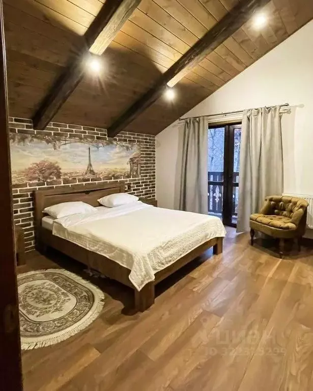 Дом в Карачаево-Черкесия, Зеленчукский район, с. Архыз ул. Банковская, ... - Фото 2