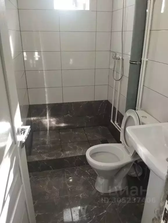 Комната Оренбургская область, Соль-Илецк Крюковская ул., 53 - Фото 1
