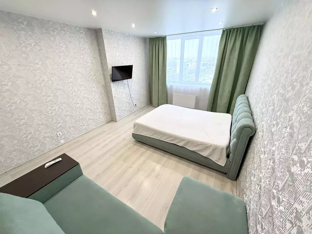 2-к кв. Свердловская область, Екатеринбург ул. Миасская, 12 (65.0 м) - Фото 2