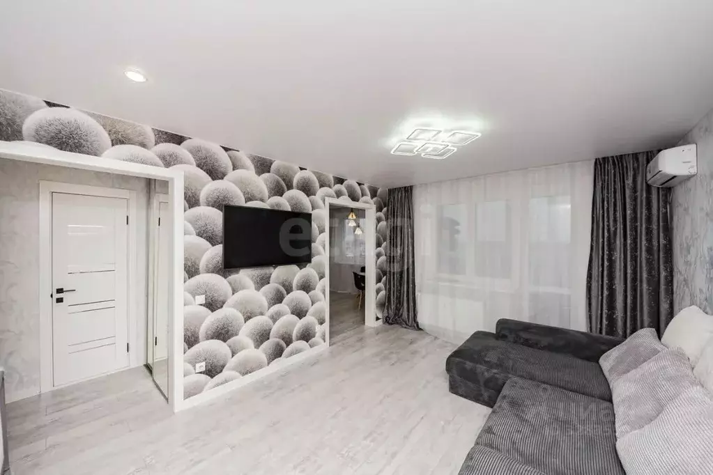 1-к кв. Тюменская область, Тюмень ул. Монтажников, 42Б (39.7 м) - Фото 1