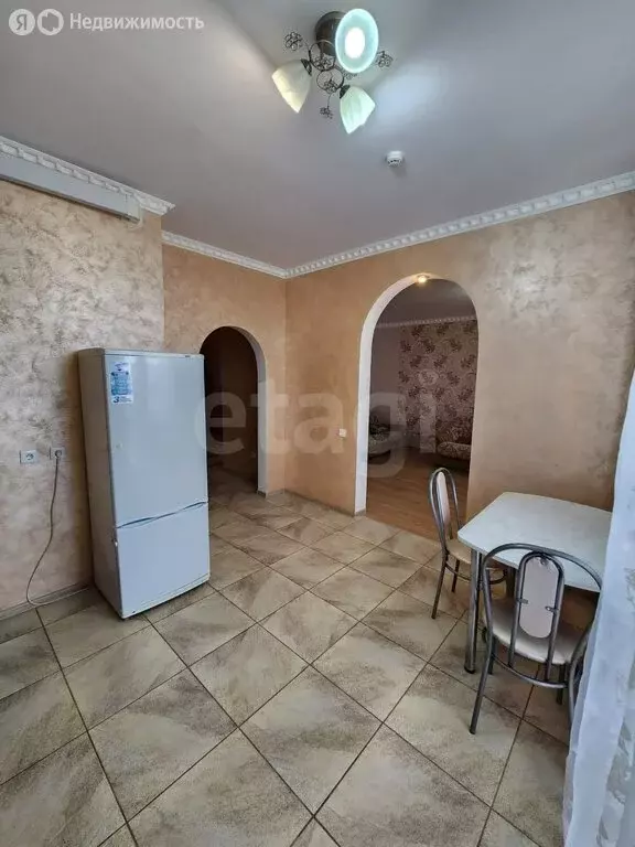 2-комнатная квартира: Оренбург, улица Чкалова, 51/1 (76.4 м) - Фото 1