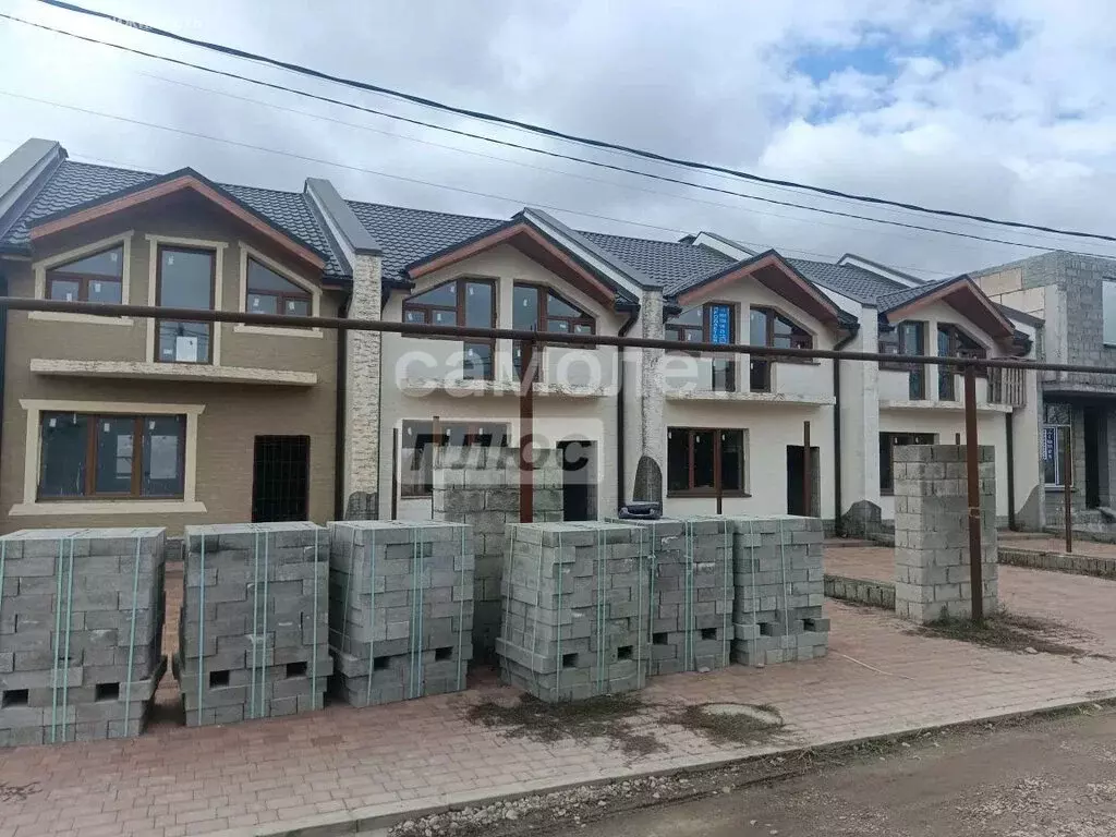 Дом в Ессентуки, улица имени Н. Панасенко (105 м) - Фото 1