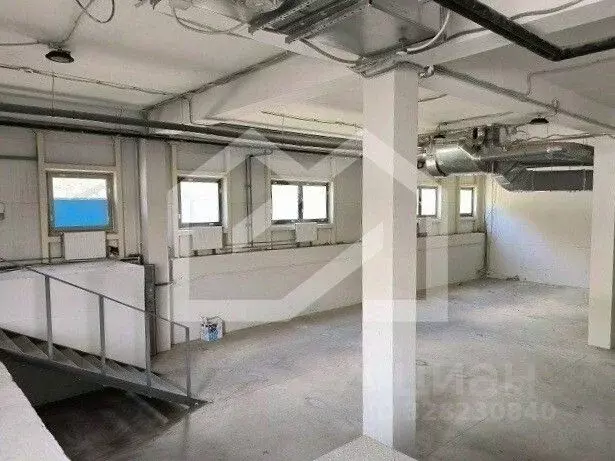 Помещение свободного назначения в Москва ул. 2-я Карпатская, 4с1 (251 ... - Фото 1